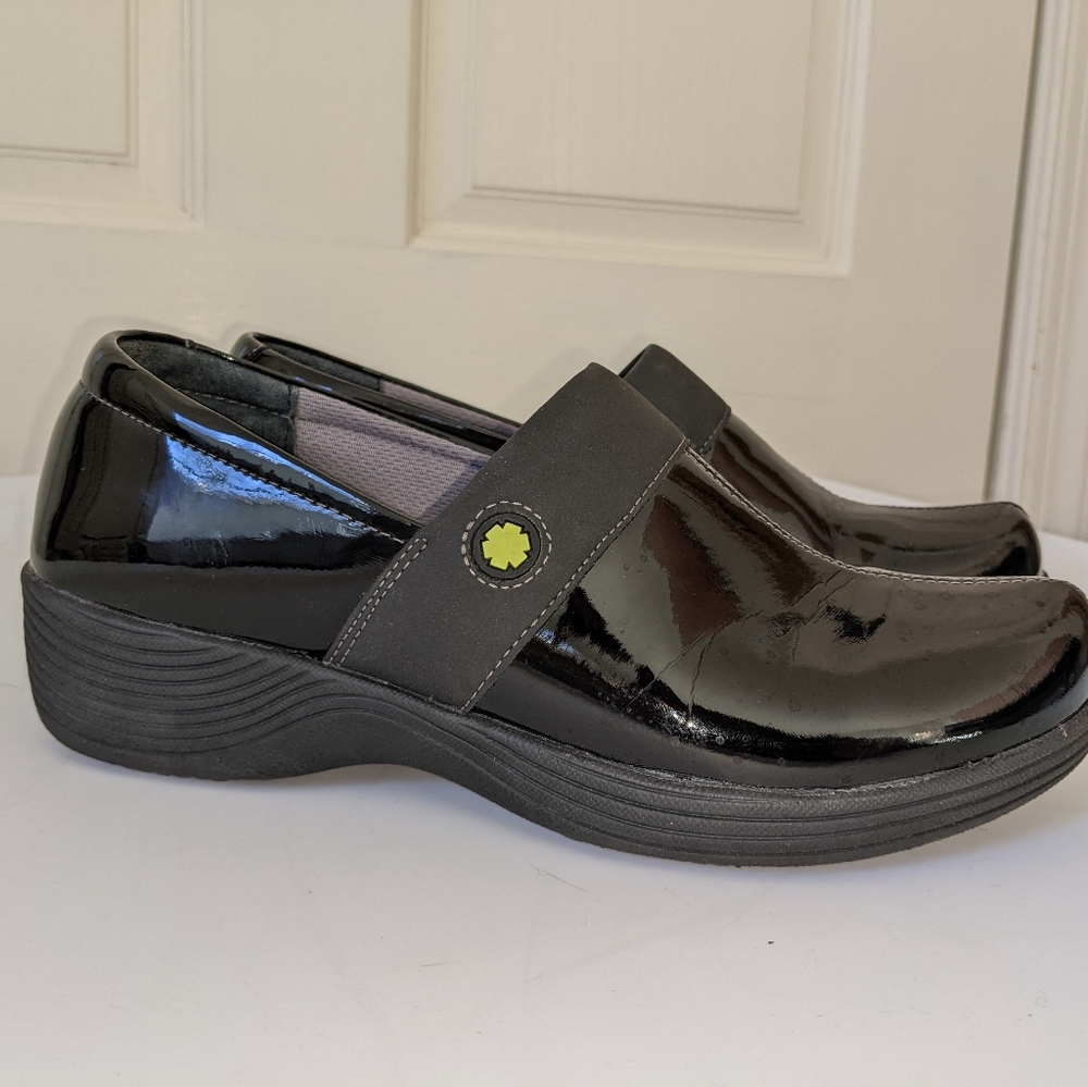 Dansko Work Wonders Black Clogs 37
